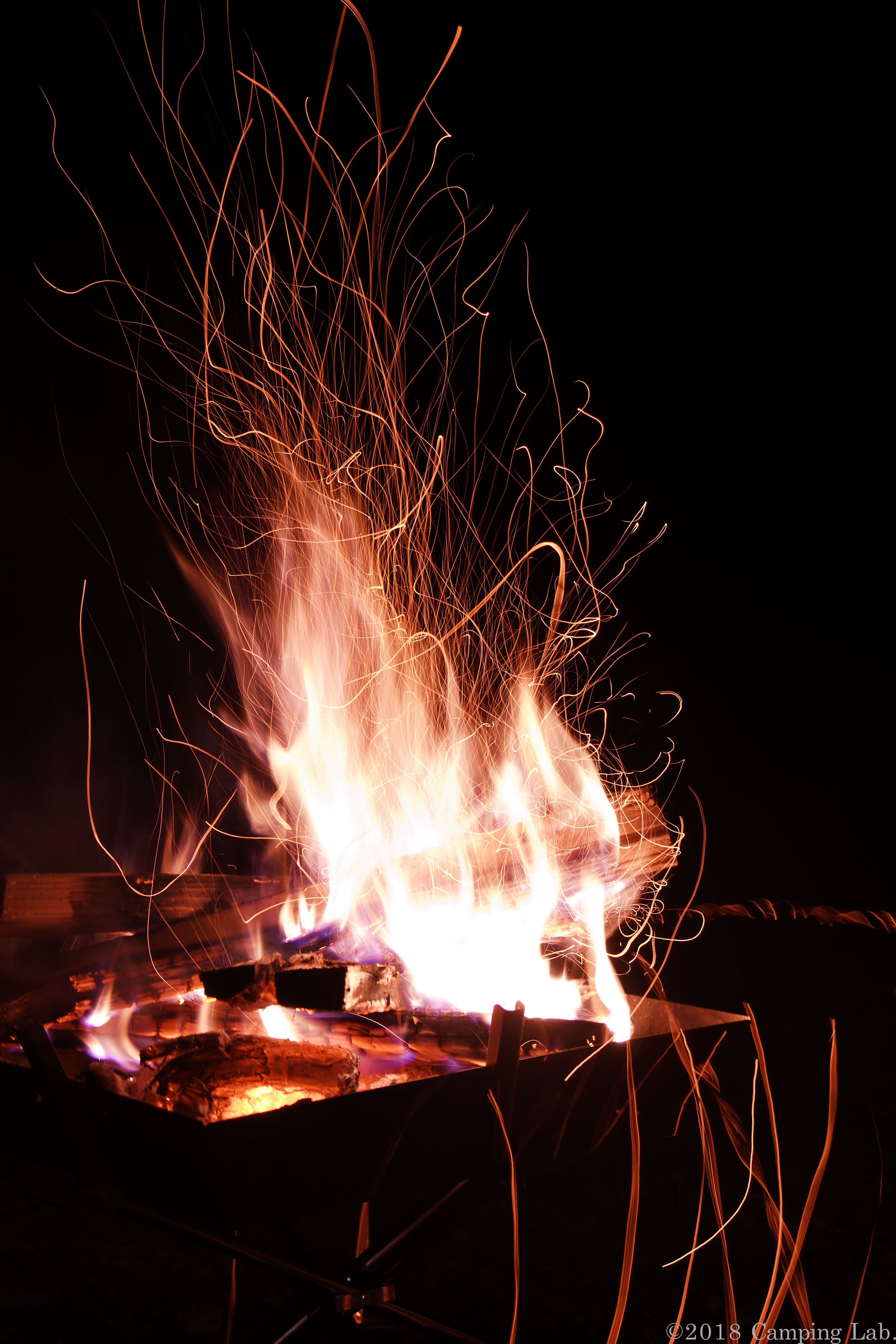 bonfire_03 – Camping Lab.